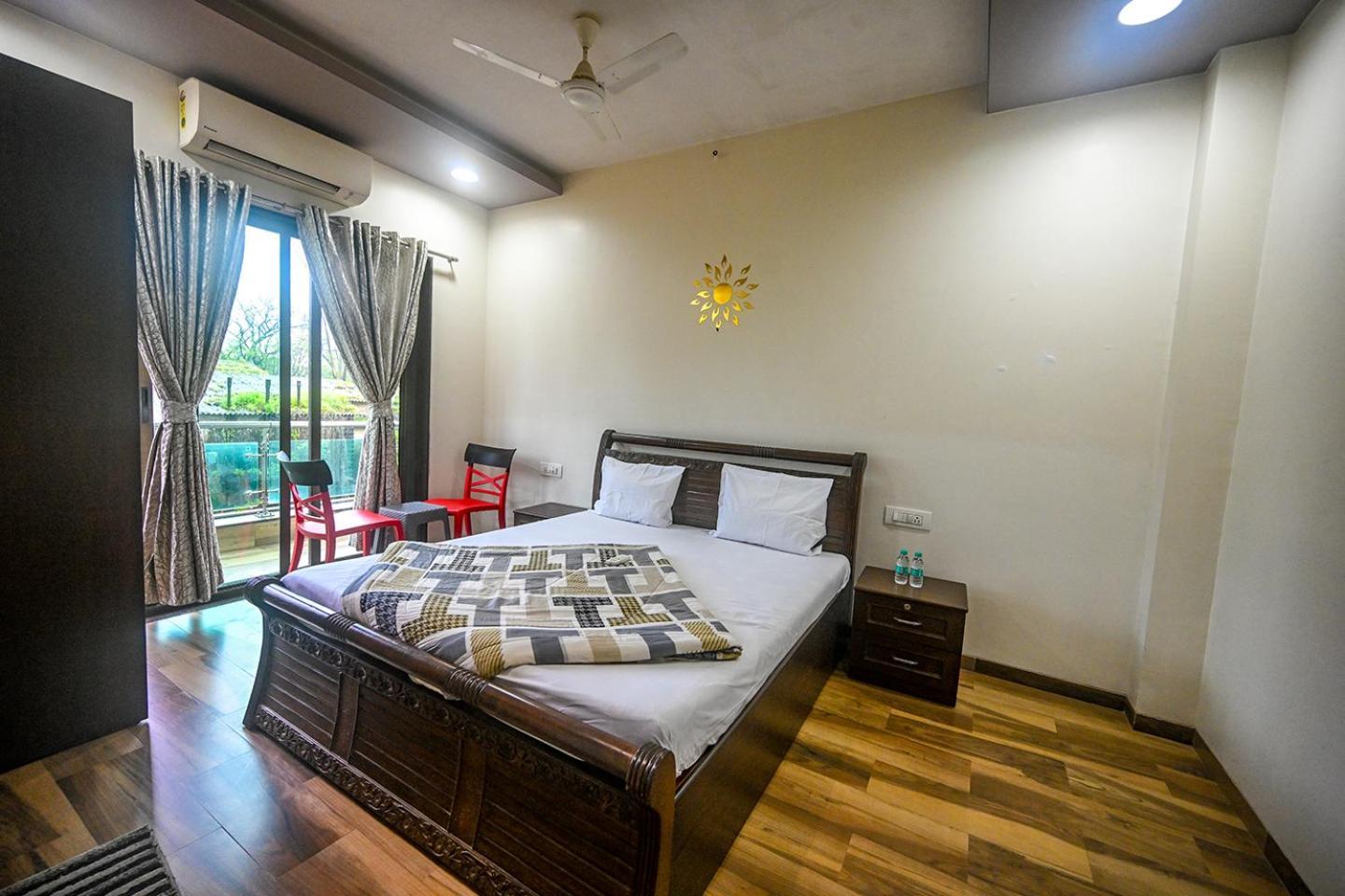 Malama Stay Ruturang Villa 4Bhk, لونافالا المظهر الخارجي الصورة
